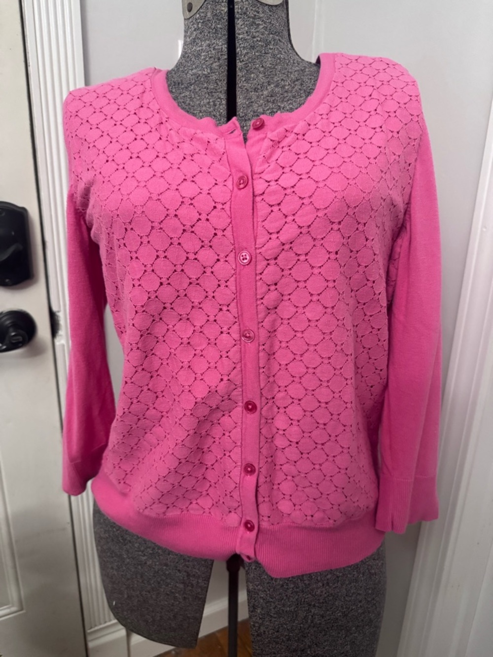 Women’s Talbots Pink Lace Front Cardigan size Medium Slim Fit
